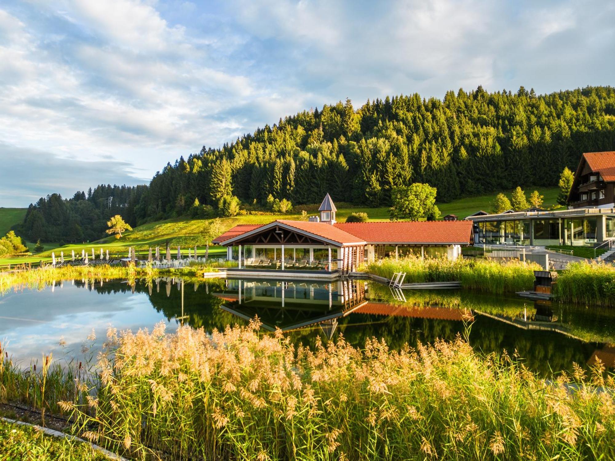 Haubers Naturresort Gutshof Oberstaufen Exteriör bild